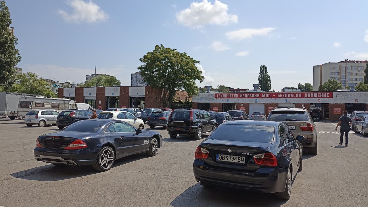Нови правила при регистрацията на автомобили са в сила от днес